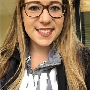 Meet your Posher, Allison